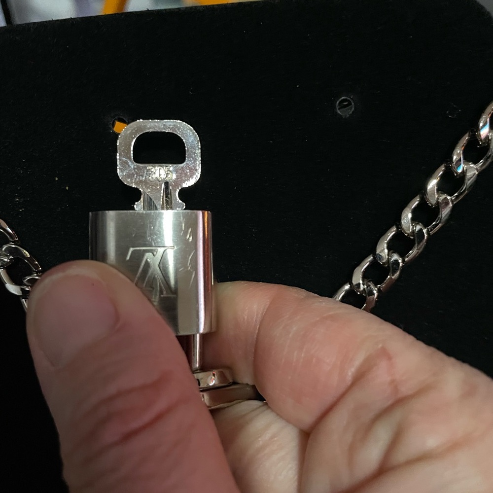 Louis Vuitton Silver Padlock Pendant with unbranded chain - Picture 5 of 9